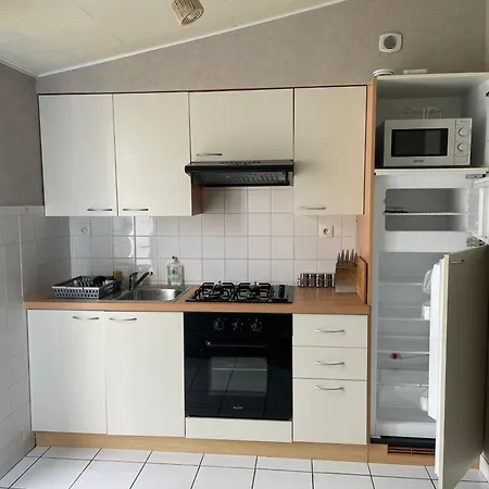 Appartement Maison La Chaume De 20 M2 *